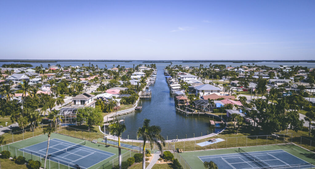 Fort Myers waterfront houses